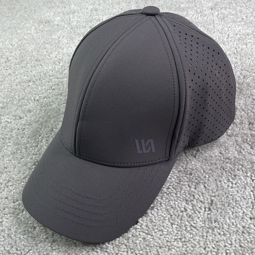 VRST Hat Mens Gray Snapback Perforated Performance Ultimate Golf Cap Adjustable